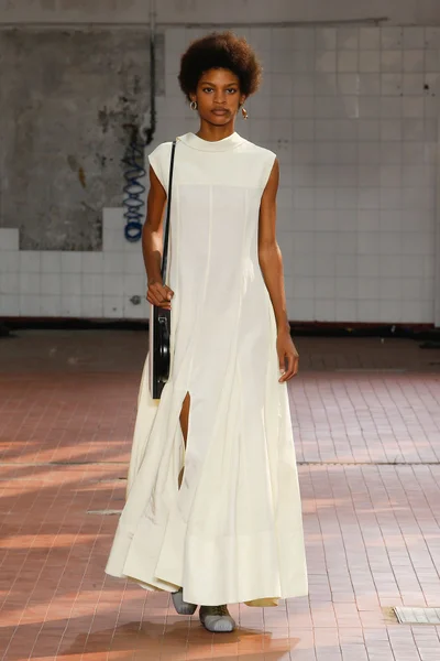 Look 34